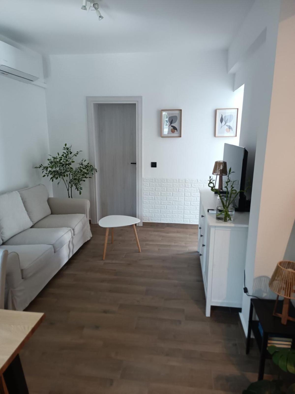 Rf 1 Summer House Apartament *